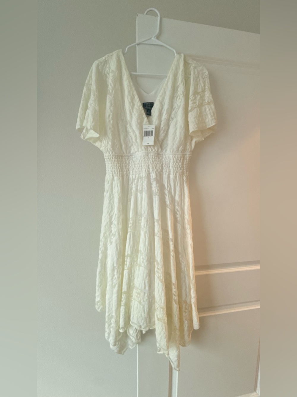Rabbit Rabbit Rabbit Cream Lace V-Neck Short Sleeve Dress - Picture 3 of 12